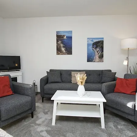 Hafenhaeuser Breege Ferienwohnung 05 *