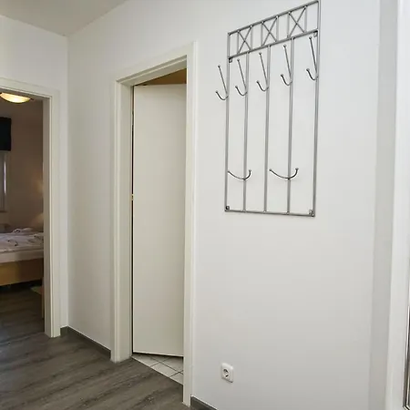 Hafenhaeuser Breege Ferienwohnung 05